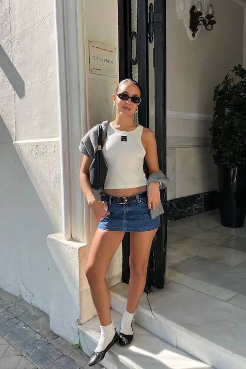 mini skirt outfit