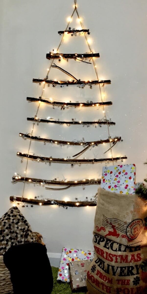 Wall Mounted Stick Christmas Tree with String Lights