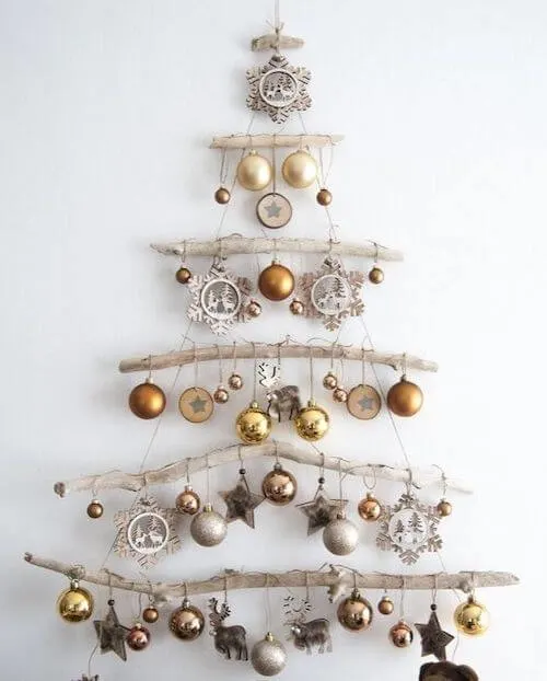 minimalist christmas decor on a budget