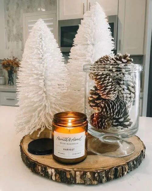 minimalist christmas decor on a budget