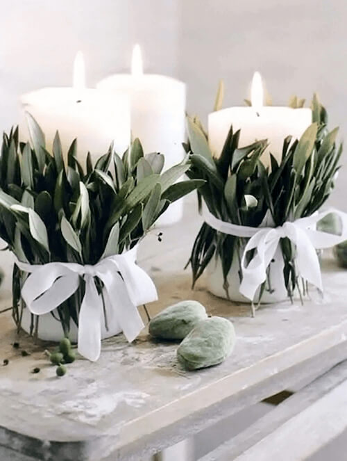 minimalist christmas decor on a budget