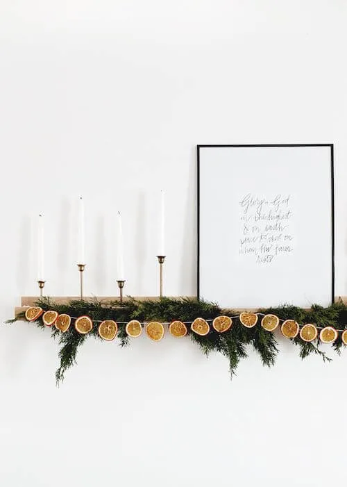 minimalist christmas decor on a budget