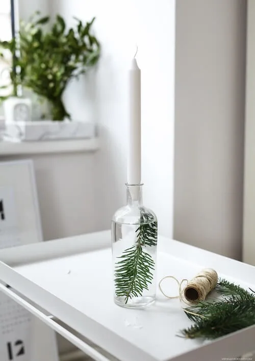 minimalist christmas decor on a budget