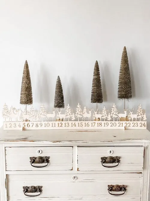 minimalist christmas decor on a budget