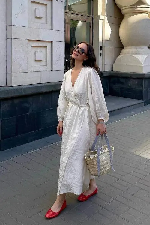 minimalist summer outfit