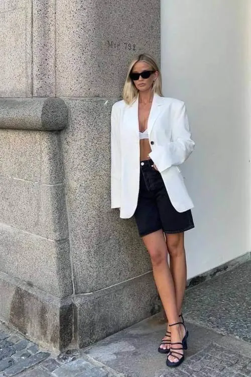 minimalist summer outfit