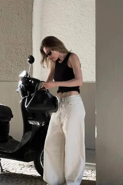 minimalist summer outfit