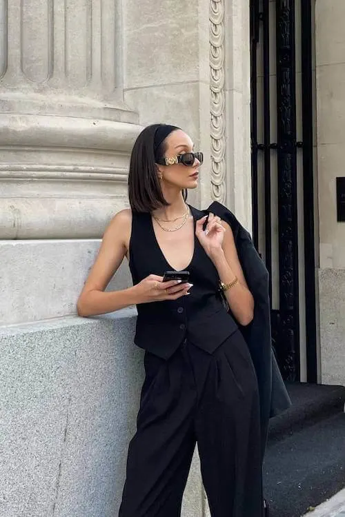 minimalist summer outfit