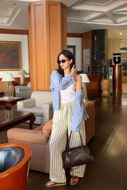 minimalist summer outfit