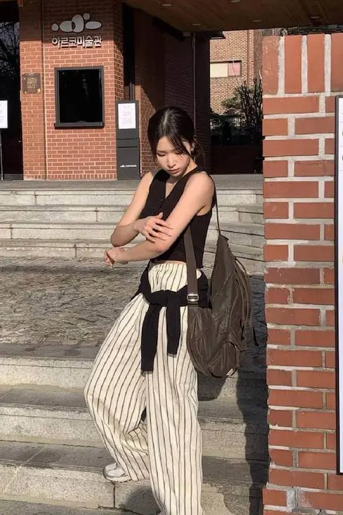 minimalist summer outfit