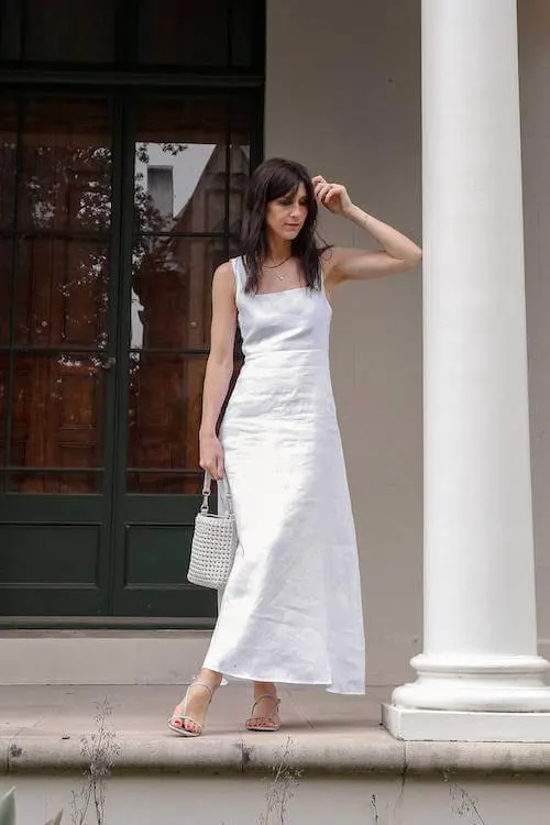 minimalist summer outfit