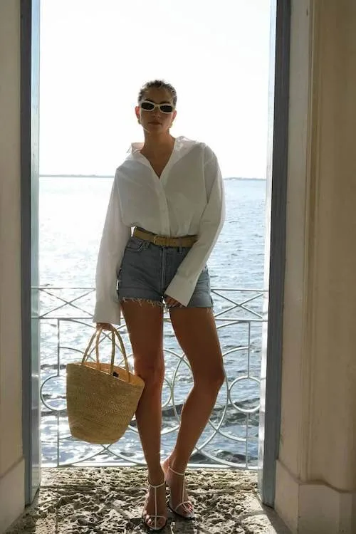minimalist summer outfit