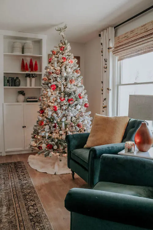 modern Christmas tree decor ideas