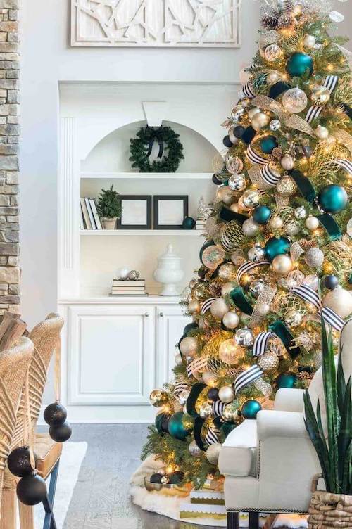 modern Christmas tree decor ideas