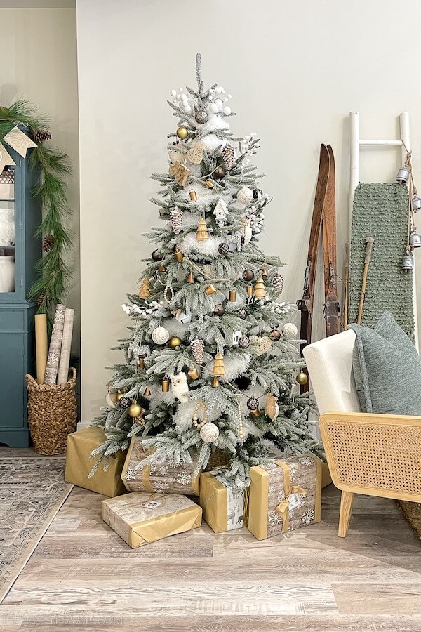 Frosted Woodland Christmas Tree