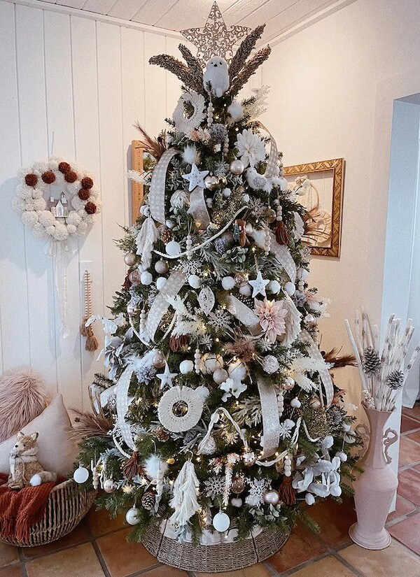 Neutral Boho Christmas Tree