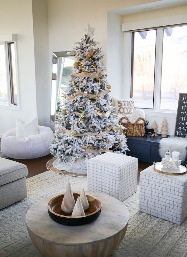 Cozy Flocked Christmas Tree