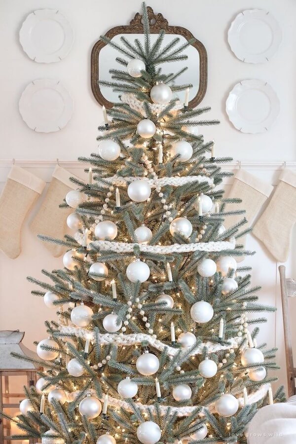 Classic White Ornament Christmas Tree
