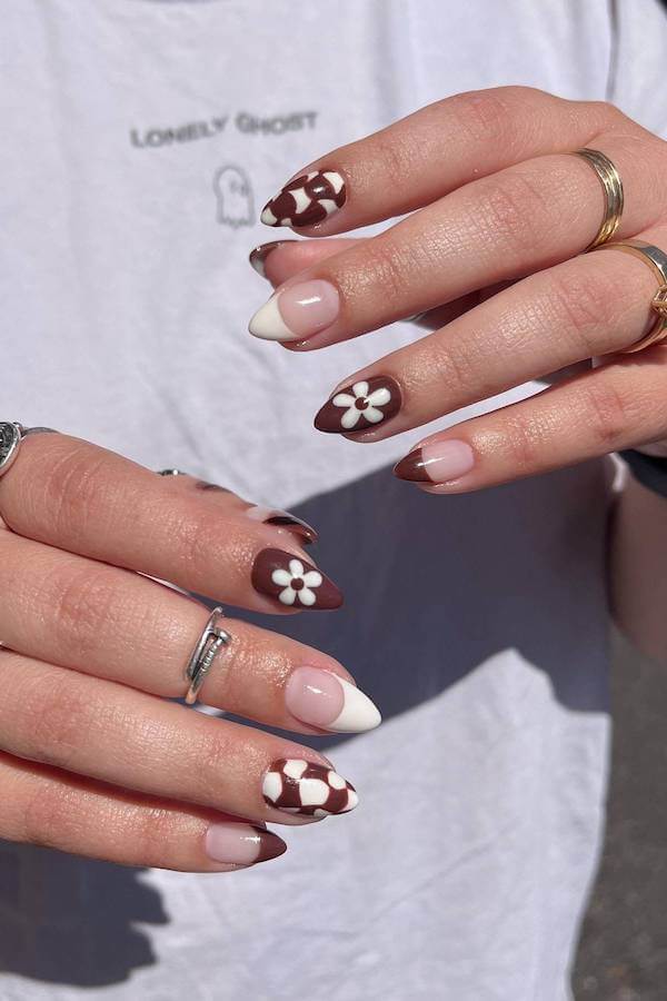 Brown and White Daisy Checkerboard Nails