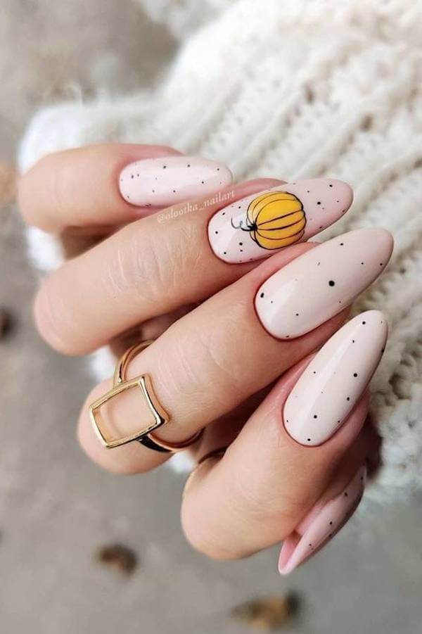 Neutral Pumpkin Speckled Nails