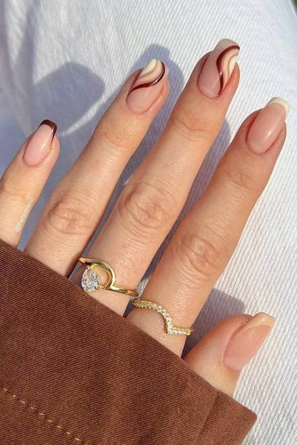 Neutral Abstract Brown Swirl Nails