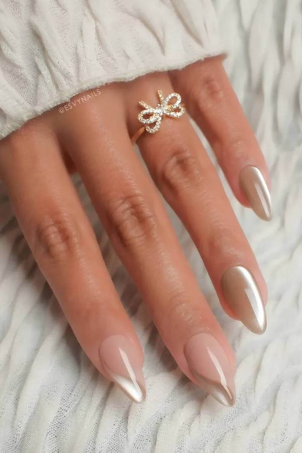 Nude Metallic Cat Eye Nails