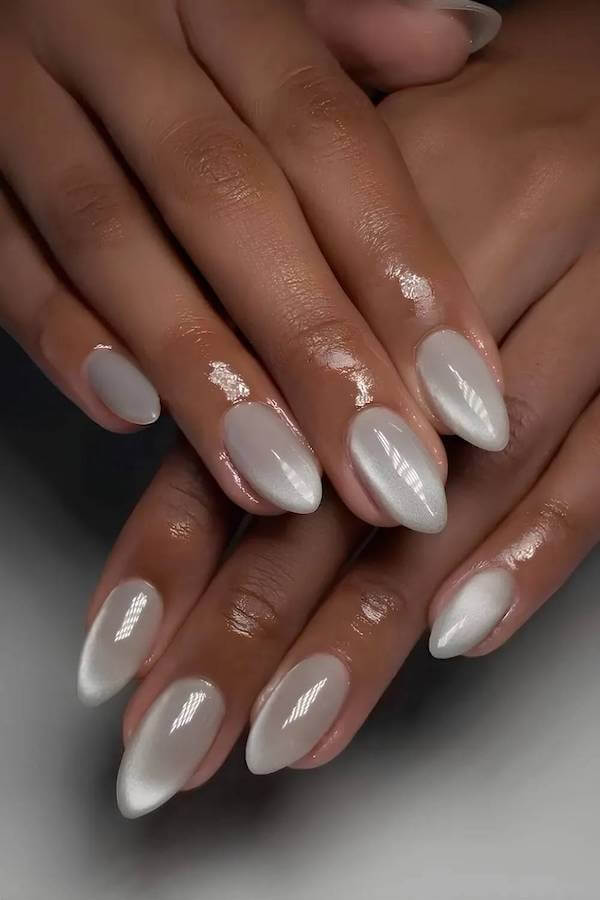 Milky White Cat Eye Nails