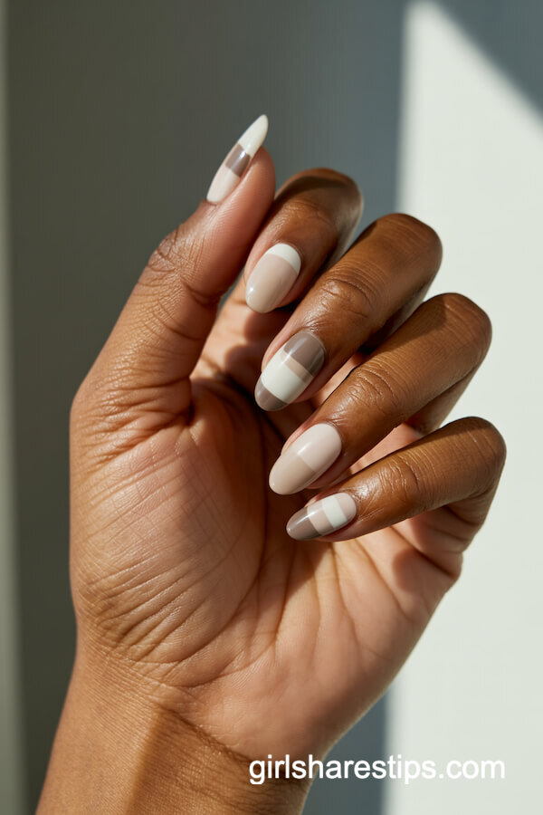 Neutral oval nails with geometric blocks