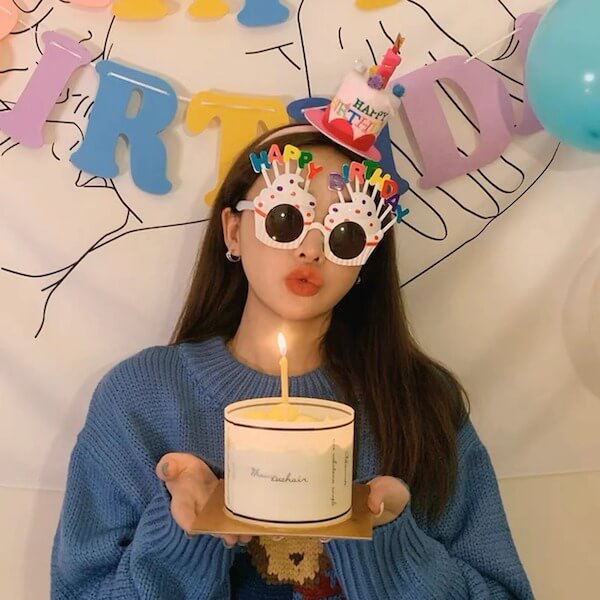 Fun Birthday Glasses and Cake