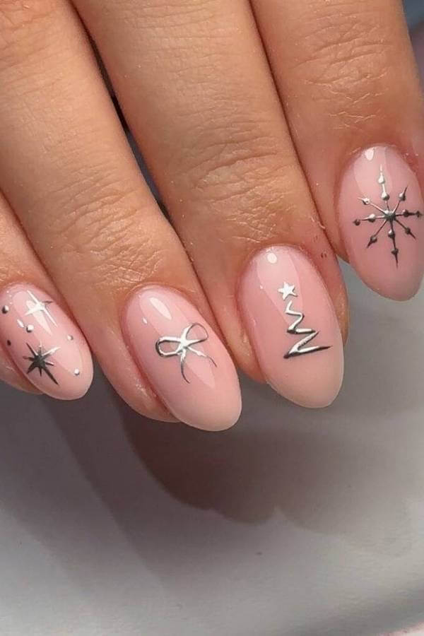 Silver Christmas Tree Nude Nails