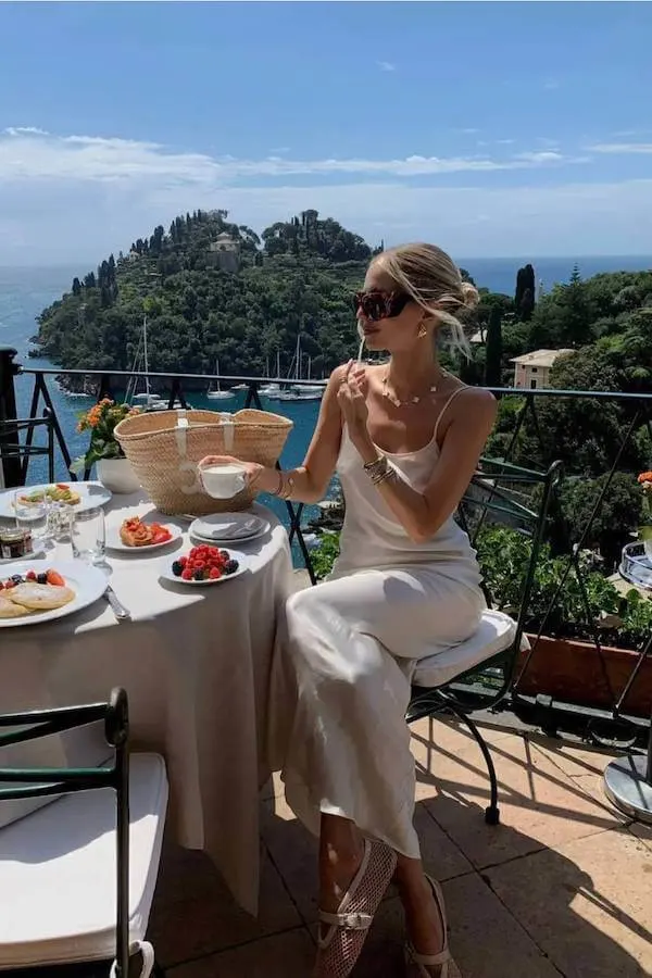 old money summer vacation outfits