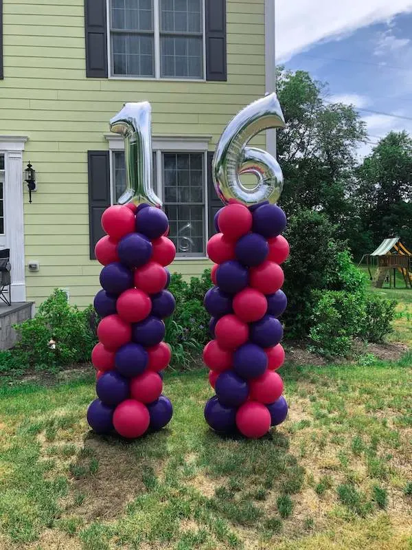 outdoor birthday balloon decoration