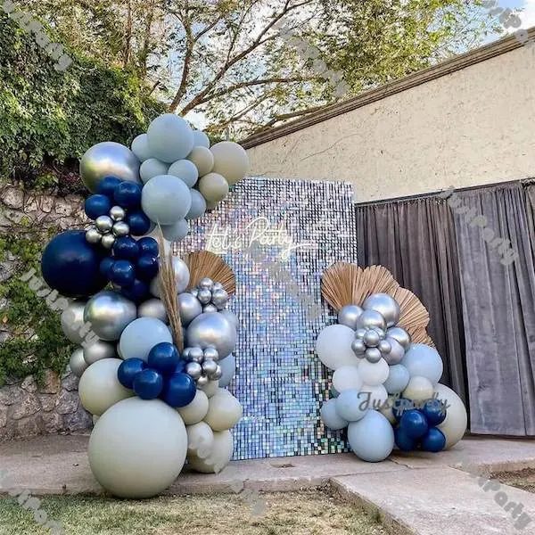 outdoor birthday balloon decoration