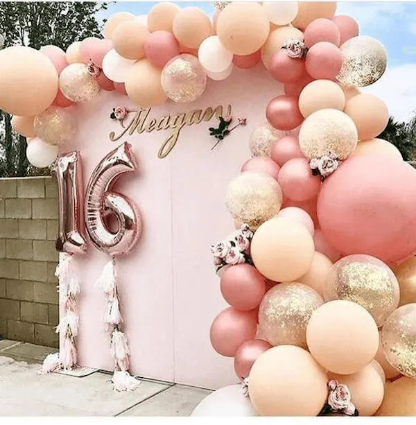 outdoor birthday balloon decoration