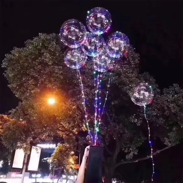 outdoor birthday balloon decoration