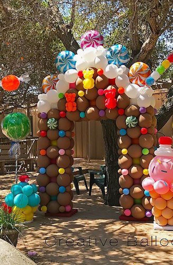 outdoor birthday balloon decoration