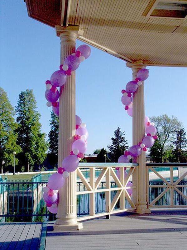 outdoor birthday balloon decoration