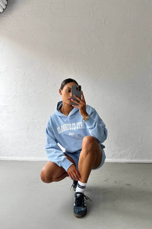 oversized hoodie outfit
