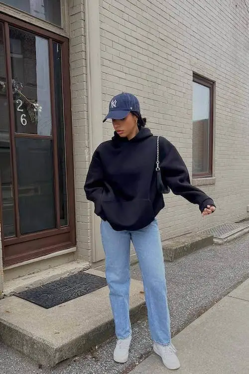 oversized hoodie outfit
