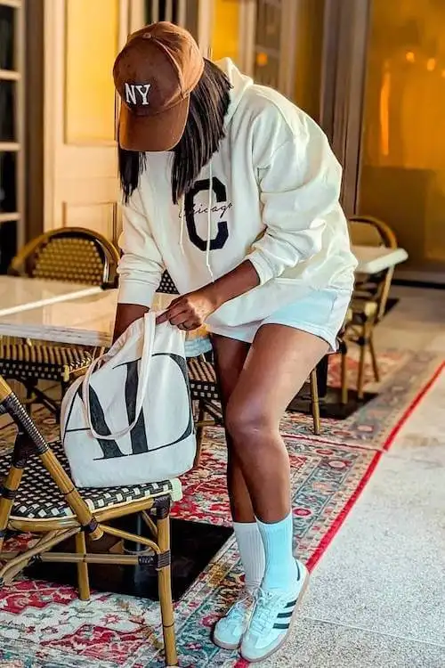 oversized hoodie outfit
