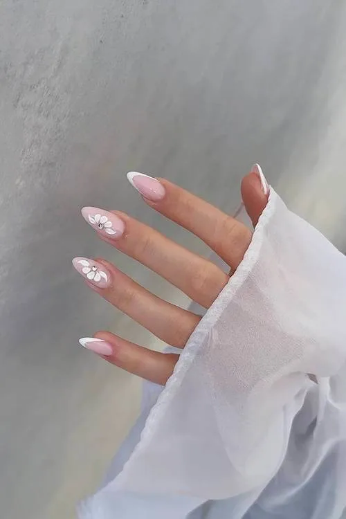 perfect short graduation nail designs