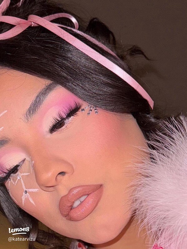 Snowflake Pink Eyeshadow Makeup Ideas