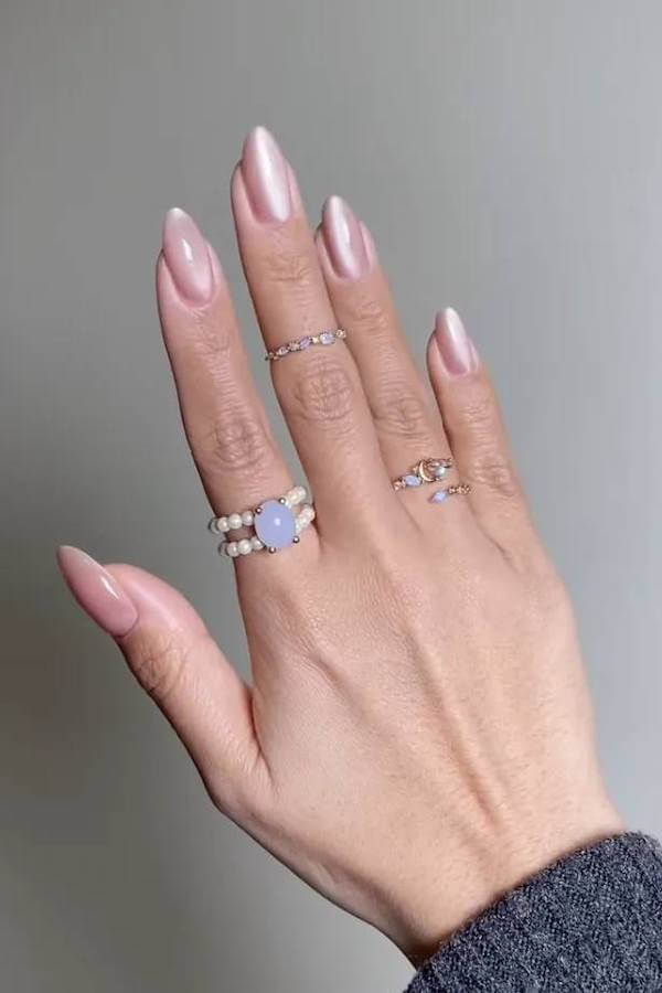 Classic Pink Cat Eye Nails