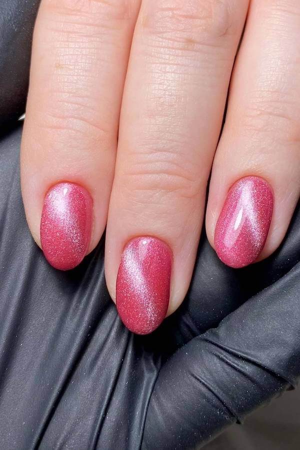 Simple Pastel Pink Cat Eye Nails