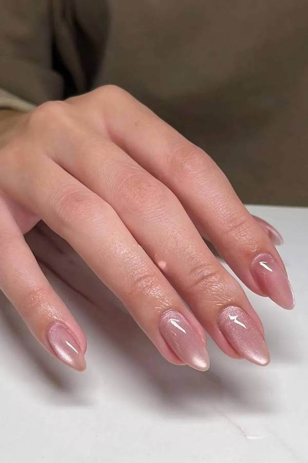 Soft Rose Pink Cat Eye Almond Nails