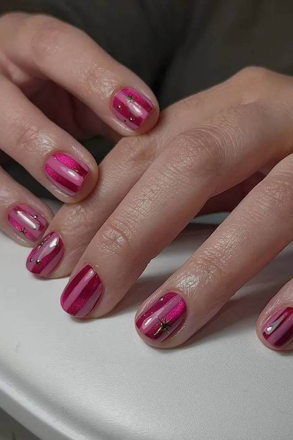 Pink Cat Eye Striped Short Nails