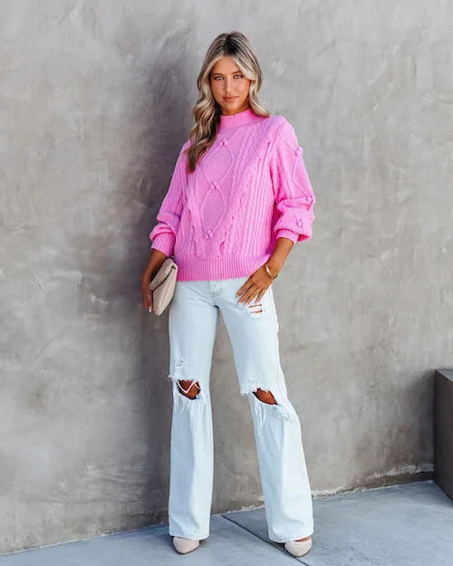 light pink sweater outfit ideas