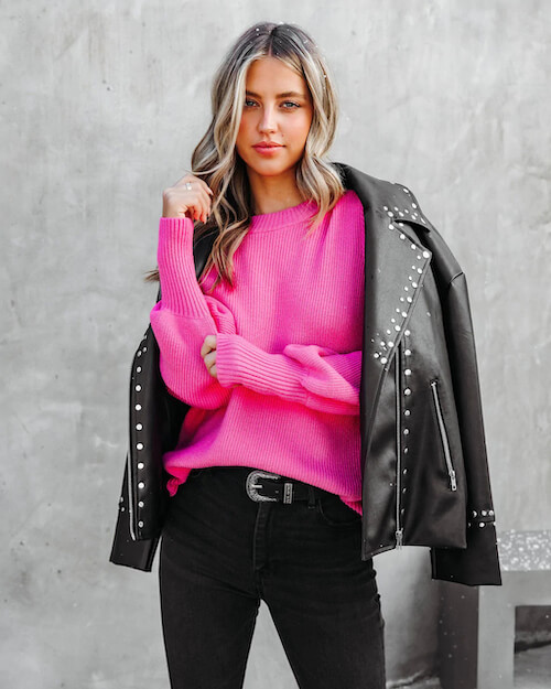 hot pink sweater outfit ideas