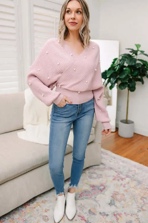 70+ Sweet & Chic Pink Sweater Outfit Ideas [2024] For Date Night ...