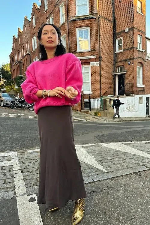 pink sweater outfit ideas